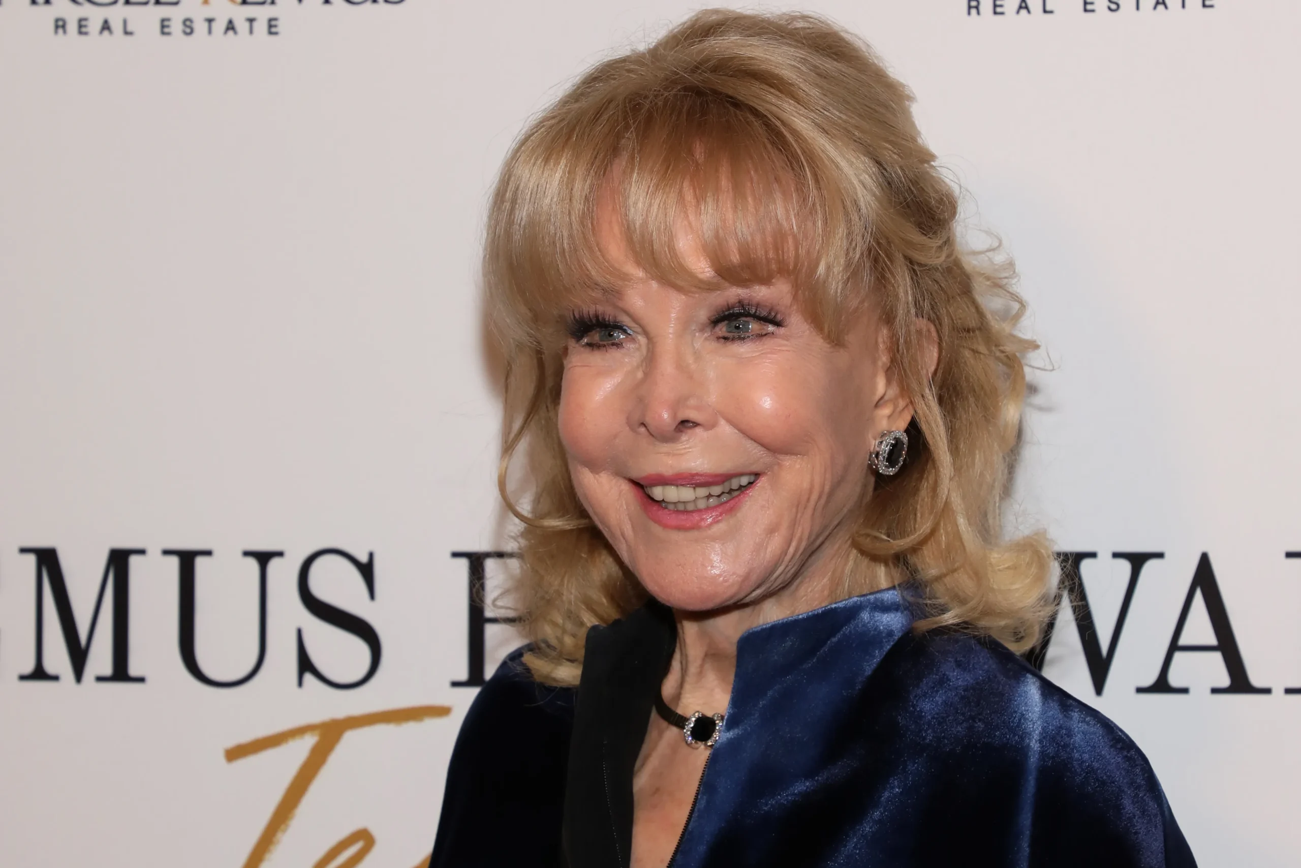 Die Geschichte Vom Tragischen Tod Des Sohnes Von Barbara Eden Die Geschichte Vom Tragischen Tod Des Sohnes Von Barbara Eden