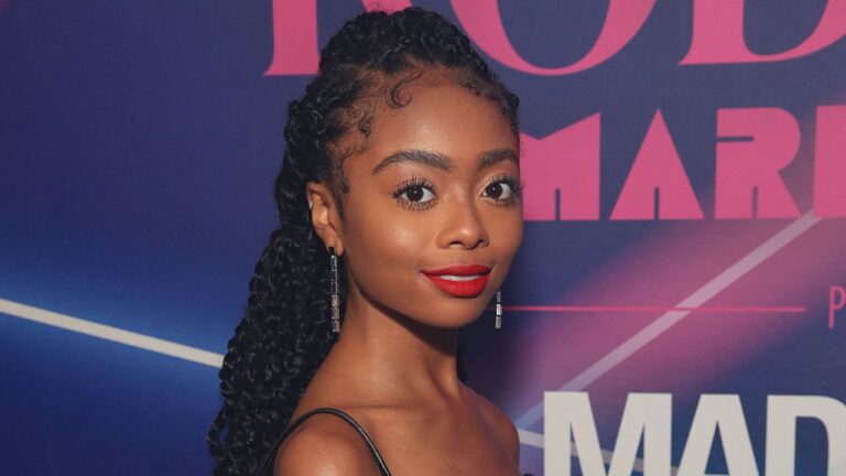 Skai Jackson: 14 Fakten, die Sie über den ehemaligen Disney-Star wissen müssen skai jackson