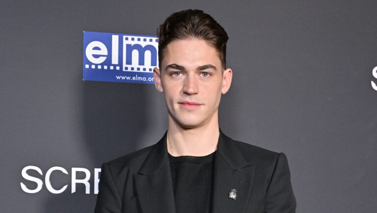Was Hero Fiennes Tiffin gerade macht und alle seine kommenden Projekte hero fiennes tiffin