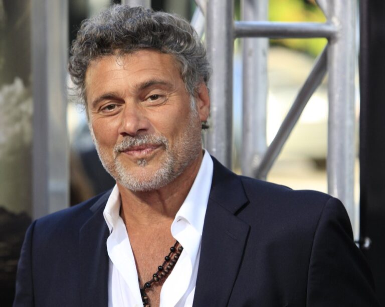 Steven Bauer
